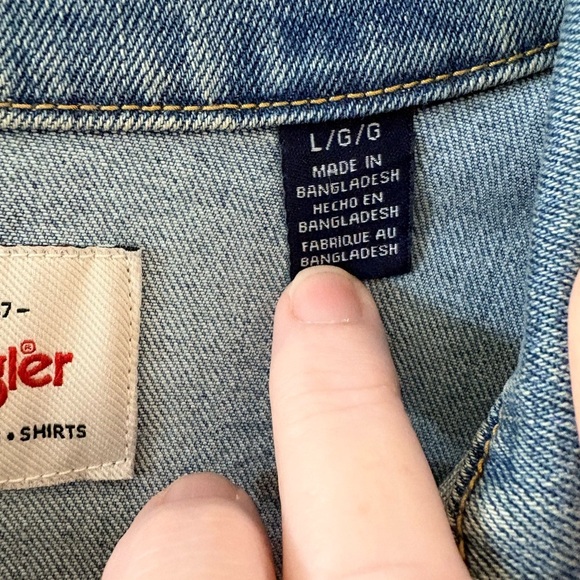 Wrangler Unisex Light Blue Denim Jacket - Picture 7 of 9